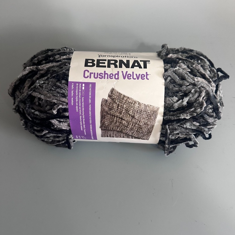 Bernat Crushed‎ Velvet Yarn Deep Gray Bulky 5 Polyester 300g 315yds 161016